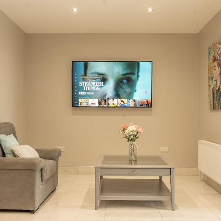 The View Apartment 2, Newry - Luxury Open Plan Apartment With City Views Exterior foto