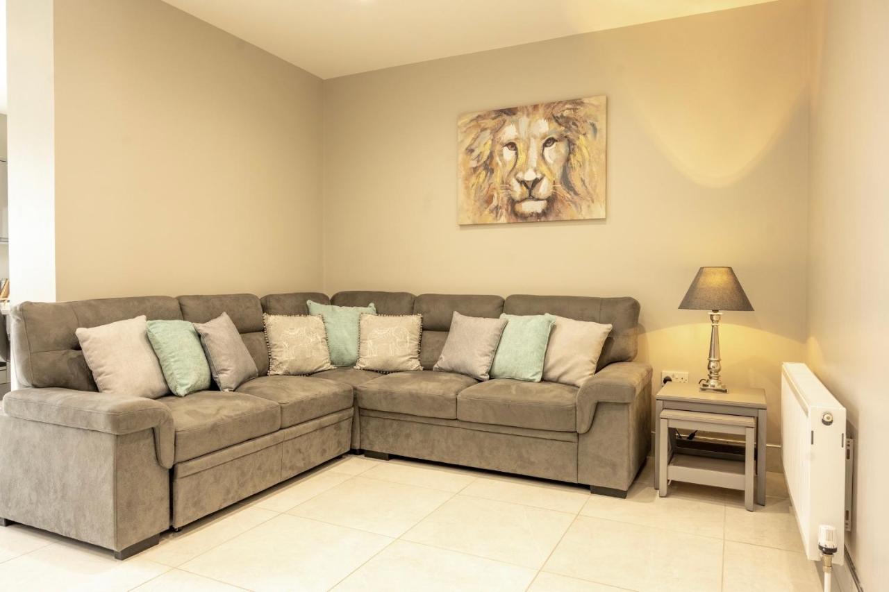 The View Apartment 2, Newry - Luxury Open Plan Apartment With City Views Exterior foto